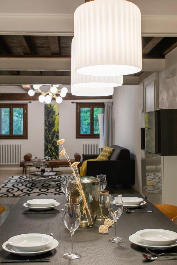 Palazzo Venere Apartments เวนิส ภายนอก รูปภาพ